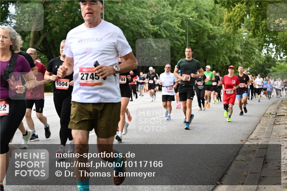 06.09.2026 - CURREX Alsterlauf Dr. Thomas Lammeyer http://msf.ph/oto/10117166 06.09.2026 09:14:36 Laufen 2, 5504, 2745, 744, 5369, 38, 5140, 4122, 5518 meine-sportfotos.de
