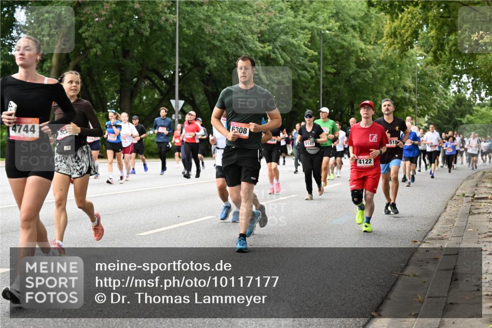 06.09.2026 - CURREX Alsterlauf Dr. Thomas Lammeyer http://msf.ph/oto/10117177 06.09.2026 09:14:38 Laufen 4744, 83, 318, 3539, 276, 6308, 5140, 4122, 3518 meine-sportfotos.de