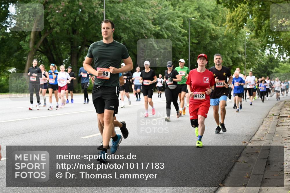 06.09.2026 - CURREX Alsterlauf Dr. Thomas Lammeyer http://msf.ph/oto/10117183 06.09.2026 09:14:38 Laufen 945, 318, 08, 5809, 4873, 4122, 5518 meine-sportfotos.de