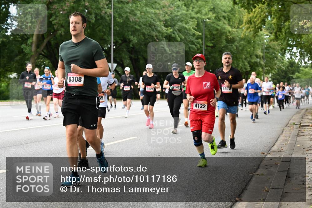 06.09.2026 - CURREX Alsterlauf Dr. Thomas Lammeyer http://msf.ph/oto/10117186 06.09.2026 09:14:39 Laufen 5945, 6308, 69, 5809, 140, 4122, 5518 meine-sportfotos.de