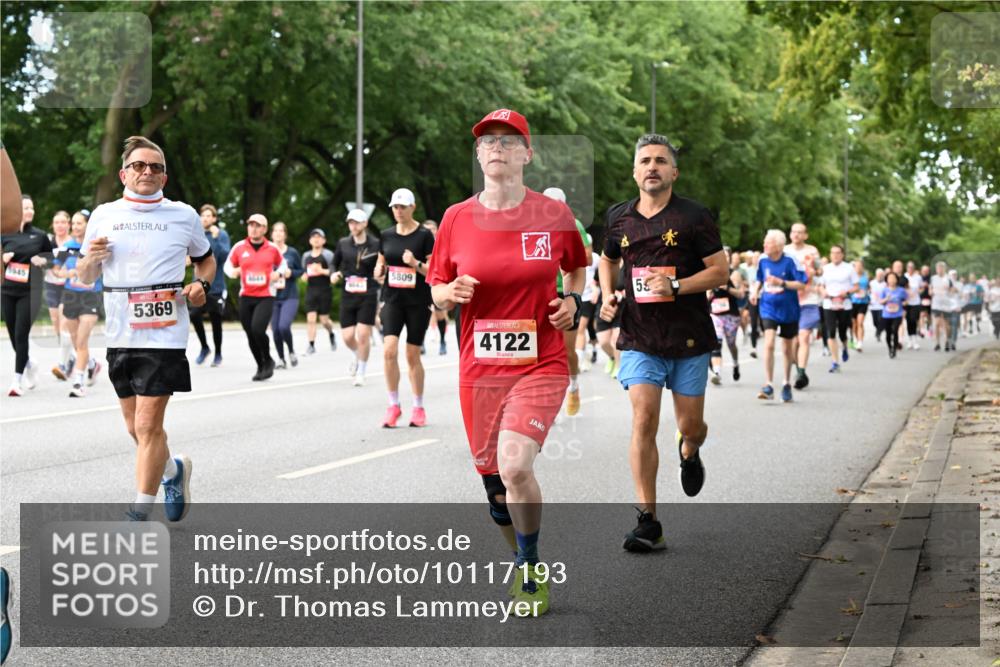 06.09.2026 - CURREX Alsterlauf Dr. Thomas Lammeyer http://msf.ph/oto/10117193 06.09.2026 09:14:39 Laufen 945, 5369, 5809, 4122, 55 meine-sportfotos.de