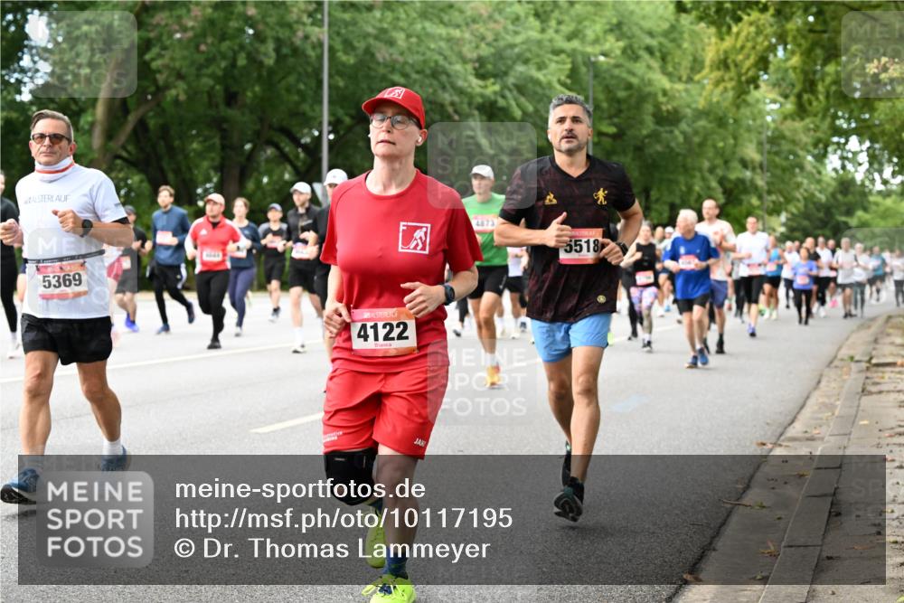06.09.2026 - CURREX Alsterlauf Dr. Thomas Lammeyer http://msf.ph/oto/10117195 06.09.2026 09:14:40 Laufen 5369, 12, 4122, 4873, 5518 meine-sportfotos.de