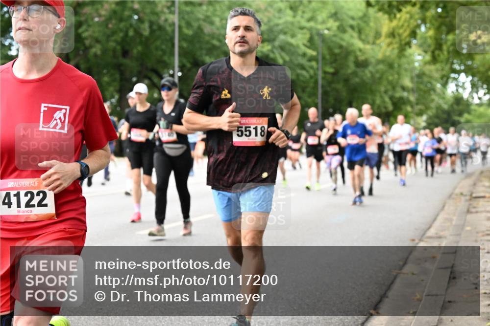06.09.2026 - CURREX Alsterlauf Dr. Thomas Lammeyer http://msf.ph/oto/10117200 06.09.2026 09:14:40 Laufen 4122, 5518 meine-sportfotos.de