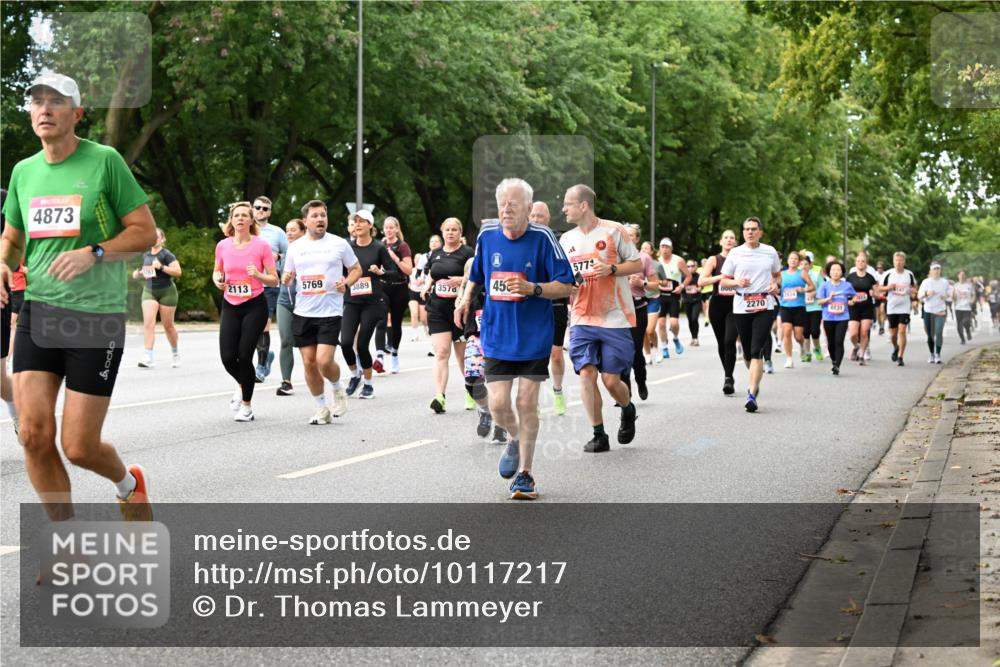 06.09.2026 - CURREX Alsterlauf Dr. Thomas Lammeyer http://msf.ph/oto/10117217 06.09.2026 09:14:43 Laufen 4873, 2113, 5769, 577, 3889, 3578, 45, 2270, 234, 4831 meine-sportfotos.de