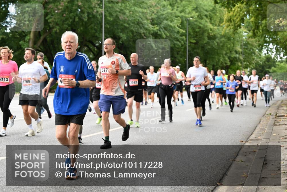 06.09.2026 - CURREX Alsterlauf Dr. Thomas Lammeyer http://msf.ph/oto/10117228 06.09.2026 09:14:44 Laufen 2113, 5769, 357, 577, 3582, 2270 meine-sportfotos.de
