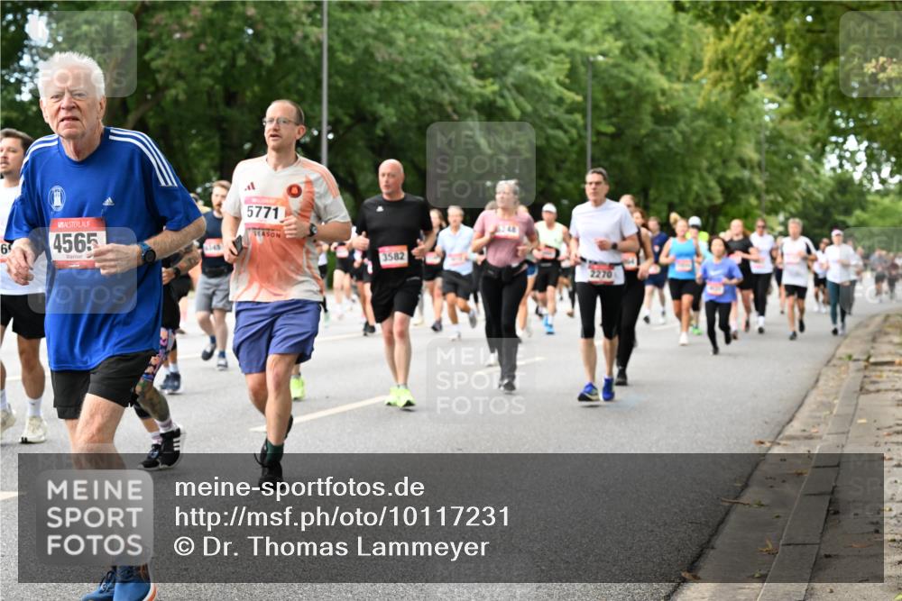 06.09.2026 - CURREX Alsterlauf Dr. Thomas Lammeyer http://msf.ph/oto/10117231 06.09.2026 09:14:44 Laufen 69, 4565, 1345, 5771, 3582, 2270 meine-sportfotos.de