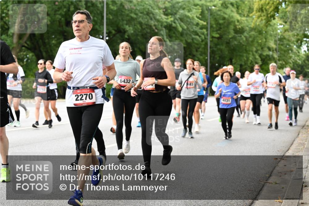 06.09.2026 - CURREX Alsterlauf Dr. Thomas Lammeyer http://msf.ph/oto/10117246 06.09.2026 09:14:47 Laufen 2270, 6432, 883, 4831, 1147 meine-sportfotos.de