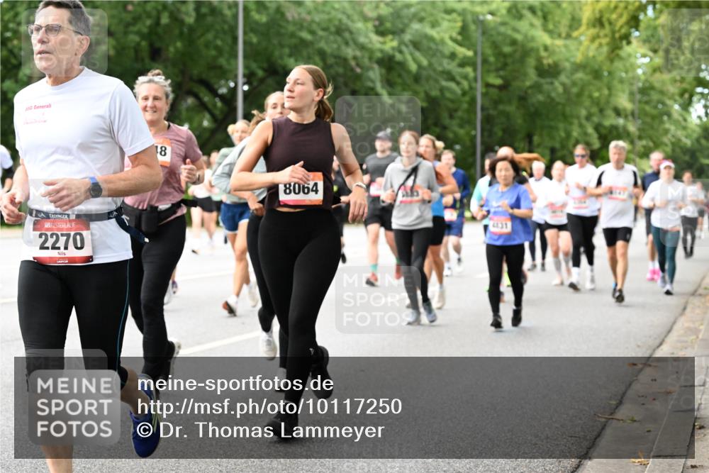 06.09.2026 - CURREX Alsterlauf Dr. Thomas Lammeyer http://msf.ph/oto/10117250 06.09.2026 09:14:47 Laufen 2270, 18, 8064, 41, 31 meine-sportfotos.de