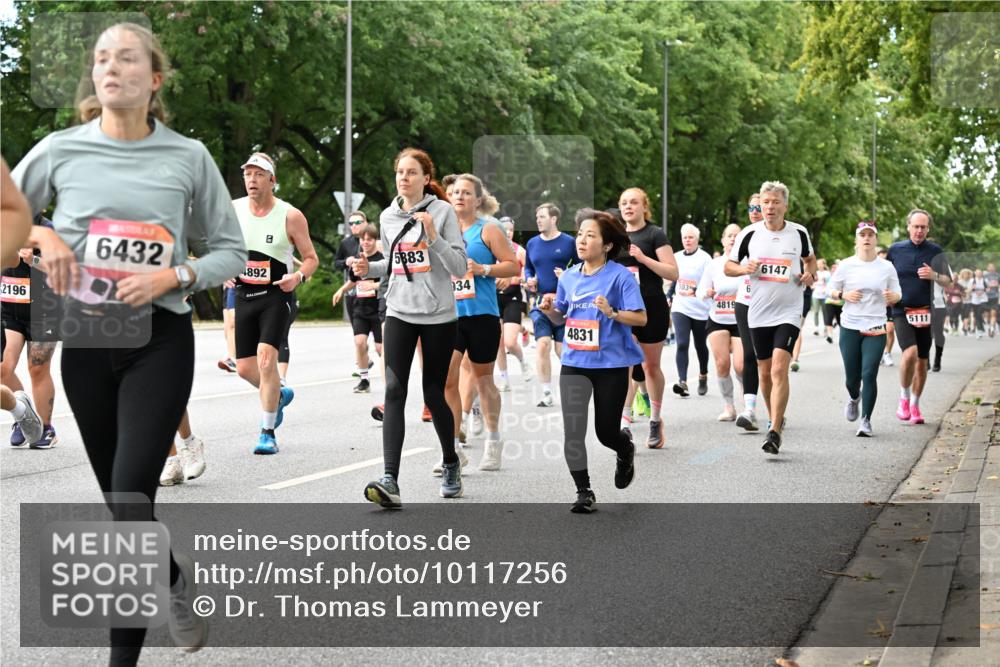 06.09.2026 - CURREX Alsterlauf Dr. Thomas Lammeyer http://msf.ph/oto/10117256 06.09.2026 09:14:49 Laufen 5883, 34, 2196, 6432, 772, 4892, 4831, 303, 4819, 6147, 5111 meine-sportfotos.de