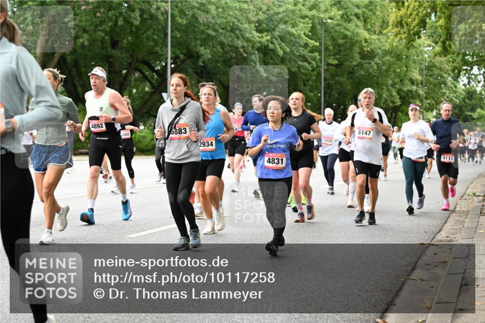 06.09.2026 - CURREX Alsterlauf Dr. Thomas Lammeyer http://msf.ph/oto/10117258 06.09.2026 09:14:49 Laufen 4892, 5883, 2934, 215, 4831, 6147, 3039, 140, 5111 meine-sportfotos.de