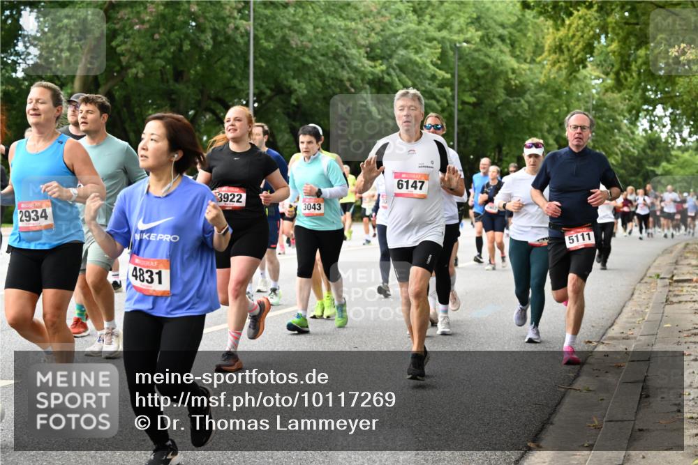 06.09.2026 - CURREX Alsterlauf Dr. Thomas Lammeyer http://msf.ph/oto/10117269 06.09.2026 09:14:51 Laufen 2934, 4831, 3922, 3043, 22, 6147, 5111 meine-sportfotos.de
