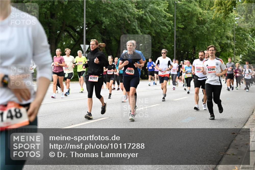 06.09.2026 - CURREX Alsterlauf Dr. Thomas Lammeyer http://msf.ph/oto/10117288 06.09.2026 09:14:54 Laufen 48, 2658, 5476, 6395, 5597, 2903, 532, 8244, 5390, 6446 meine-sportfotos.de