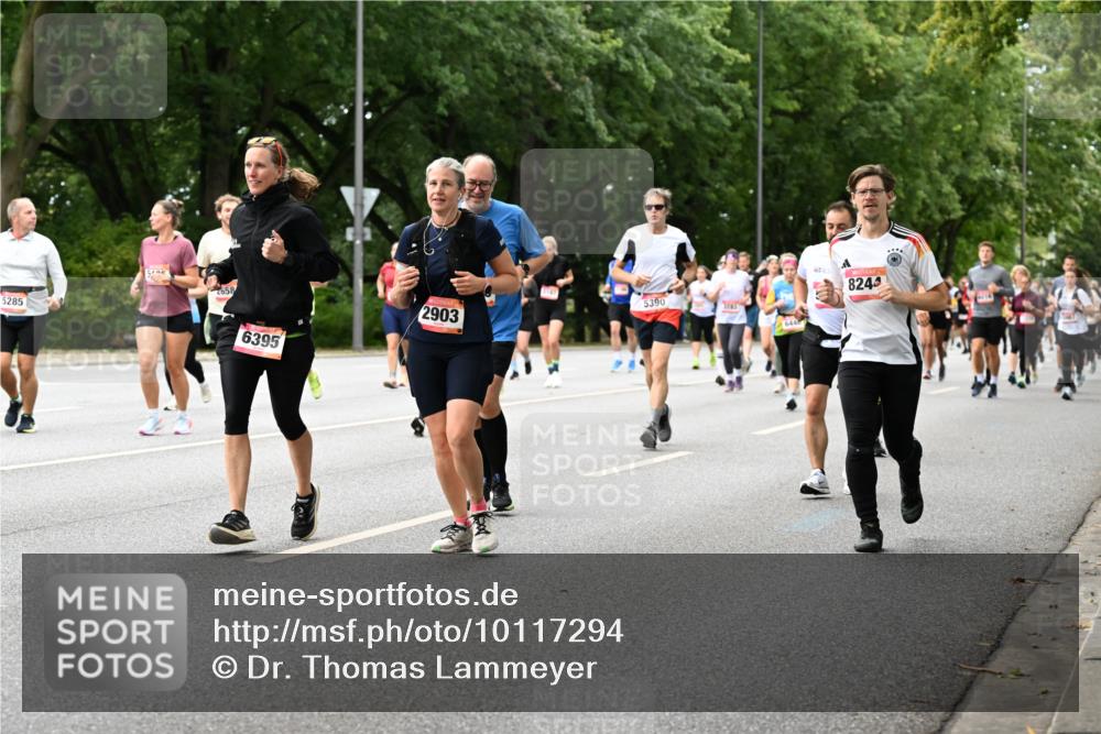 06.09.2026 - CURREX Alsterlauf Dr. Thomas Lammeyer http://msf.ph/oto/10117294 06.09.2026 09:14:55 Laufen 5285, 6395, 2903, 5390, 8244, 23 meine-sportfotos.de