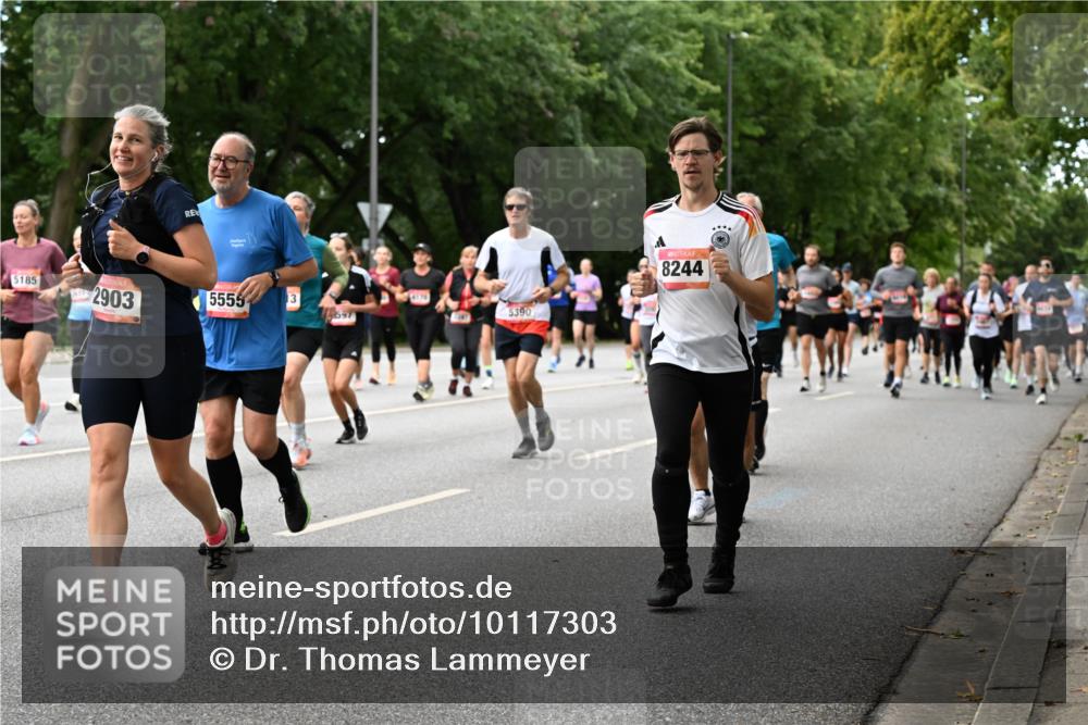 06.09.2026 - CURREX Alsterlauf Dr. Thomas Lammeyer http://msf.ph/oto/10117303 06.09.2026 09:14:56 Laufen 5185, 2903, 5555, 13, 5390, 697, 8244 meine-sportfotos.de