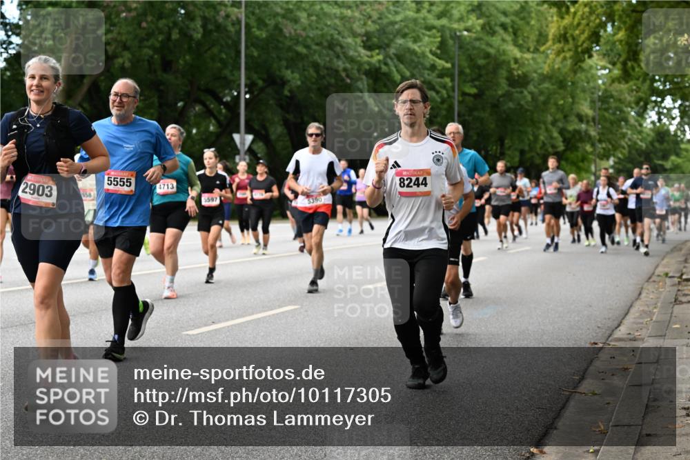 06.09.2026 - CURREX Alsterlauf Dr. Thomas Lammeyer http://msf.ph/oto/10117305 06.09.2026 09:14:56 Laufen 2903, 658, 5555, 4713, 5597, 5390, 8244 meine-sportfotos.de