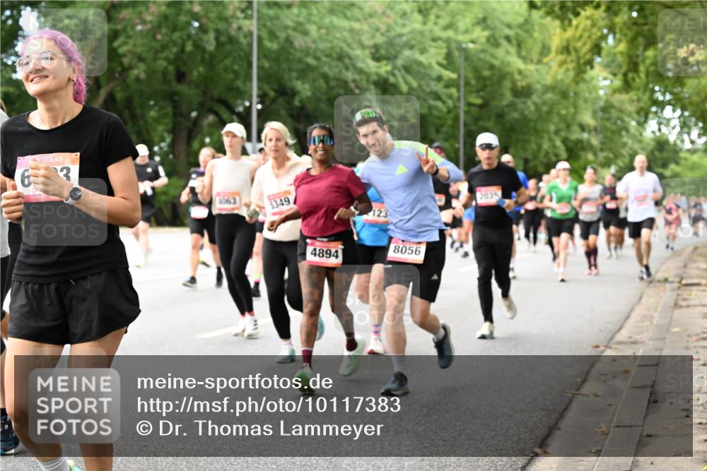 06.09.2026 - CURREX Alsterlauf Dr. Thomas Lammeyer http://msf.ph/oto/10117383 06.09.2026 09:15:07 Laufen 63, 1063, 5349, 4894, 123, 8056 meine-sportfotos.de