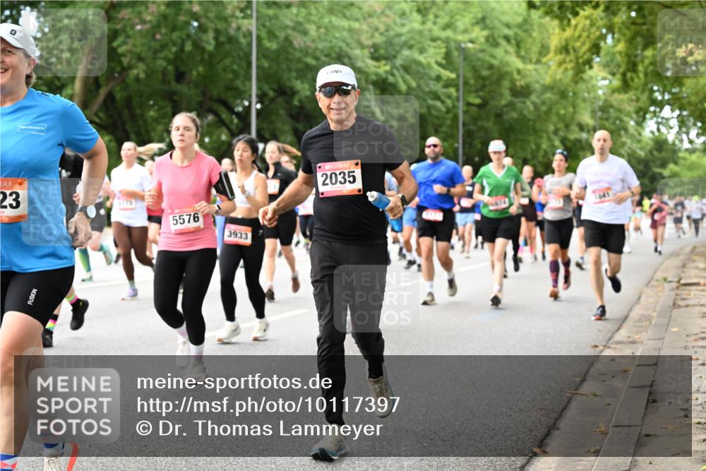 06.09.2026 - CURREX Alsterlauf Dr. Thomas Lammeyer http://msf.ph/oto/10117397 06.09.2026 09:15:09 Laufen 23, 4775, 5576, 3933, 2035 meine-sportfotos.de
