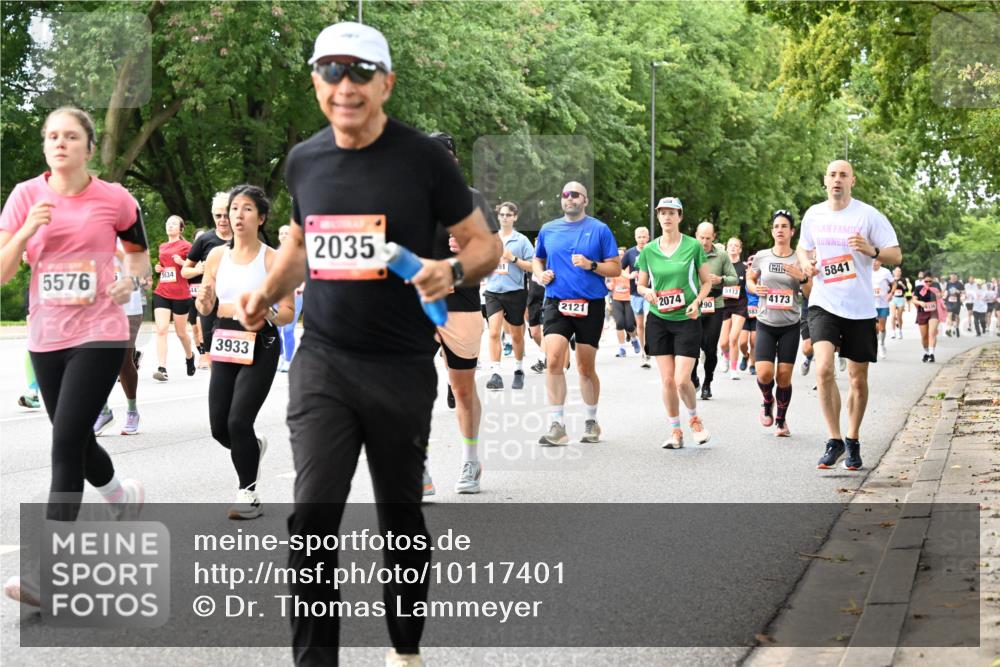 06.09.2026 - CURREX Alsterlauf Dr. Thomas Lammeyer http://msf.ph/oto/10117401 06.09.2026 09:15:10 Laufen 5576, 5634, 44, 3933, 2035, 5113, 2121, 2074, 4173, 90, 5841 meine-sportfotos.de