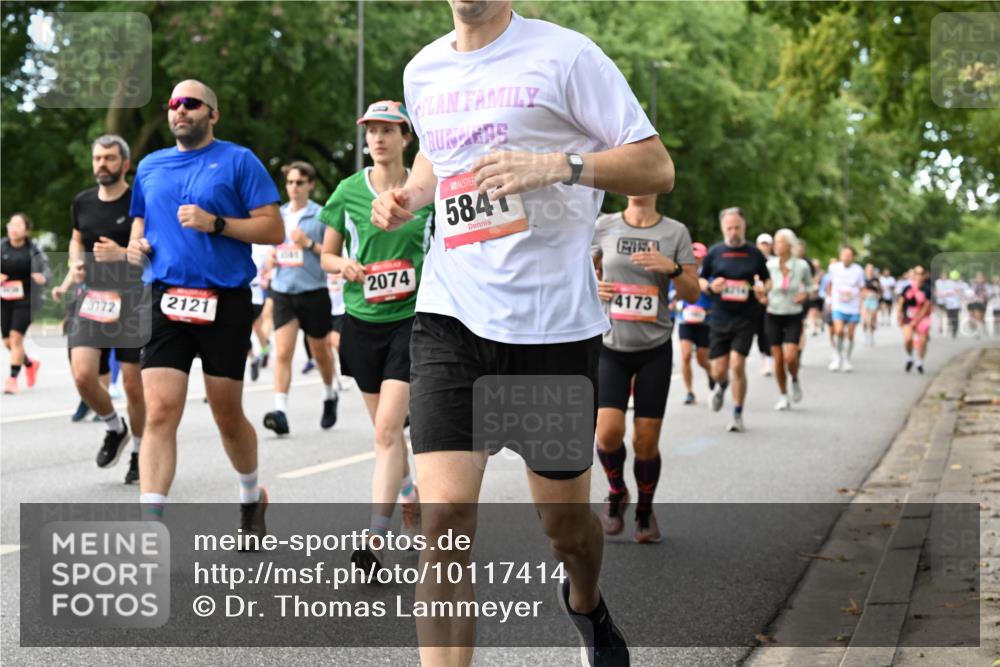 06.09.2026 - CURREX Alsterlauf Dr. Thomas Lammeyer http://msf.ph/oto/10117414 06.09.2026 09:15:12 Laufen 2121, 2074, 584, 4173 meine-sportfotos.de