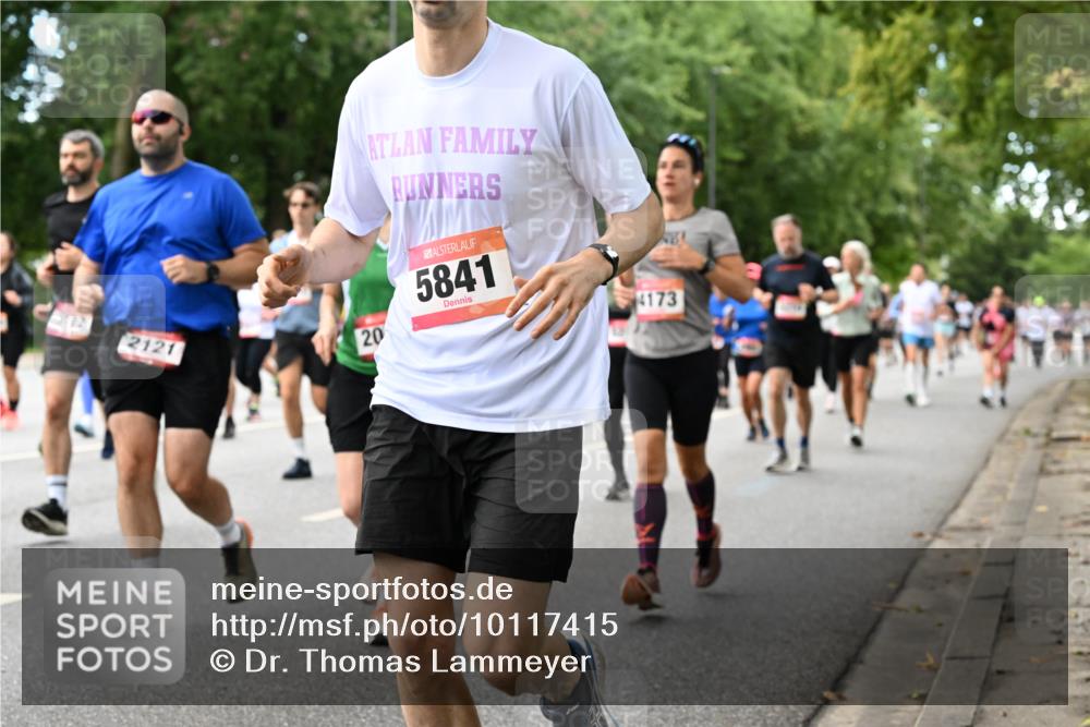 06.09.2026 - CURREX Alsterlauf Dr. Thomas Lammeyer http://msf.ph/oto/10117415 06.09.2026 09:15:12 Laufen 2121, 20, 5841, 4173 meine-sportfotos.de