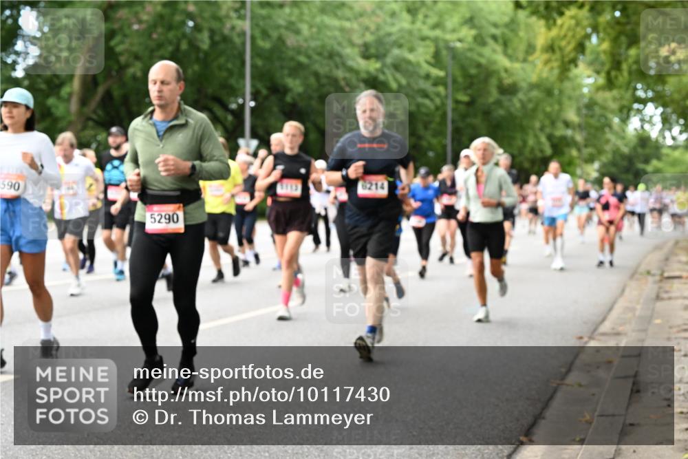 06.09.2026 - CURREX Alsterlauf Dr. Thomas Lammeyer http://msf.ph/oto/10117430 06.09.2026 09:15:14 Laufen 590, 5290, 6214 meine-sportfotos.de