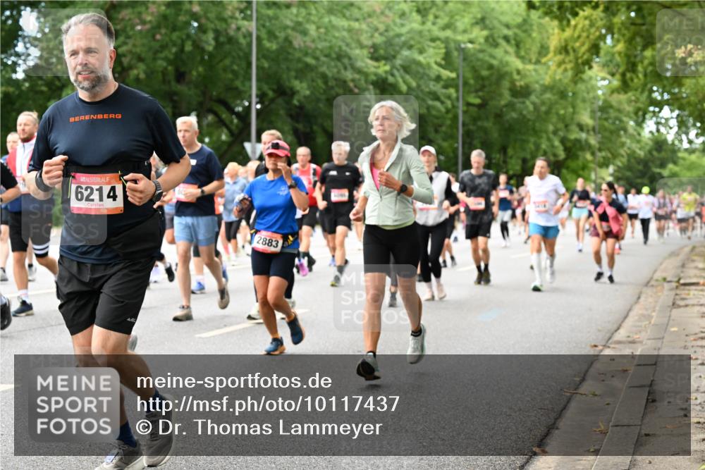 06.09.2026 - CURREX Alsterlauf Dr. Thomas Lammeyer http://msf.ph/oto/10117437 06.09.2026 09:15:15 Laufen 6214, 2883 meine-sportfotos.de