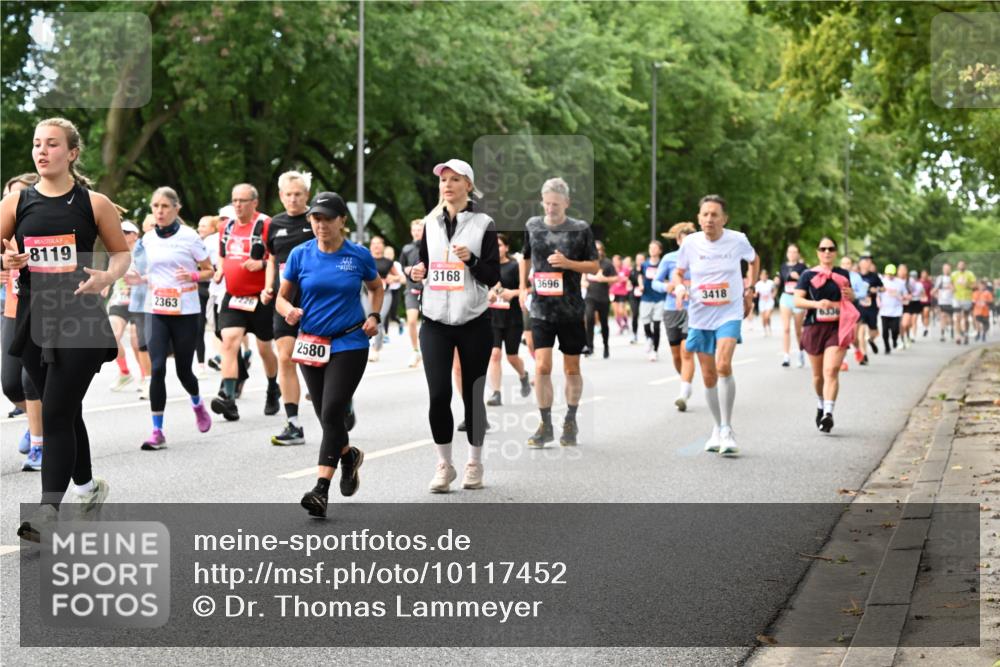 06.09.2026 - CURREX Alsterlauf Dr. Thomas Lammeyer http://msf.ph/oto/10117452 06.09.2026 09:15:17 Laufen 8119, 2363, 2580, 3168, 3696, 3418 meine-sportfotos.de
