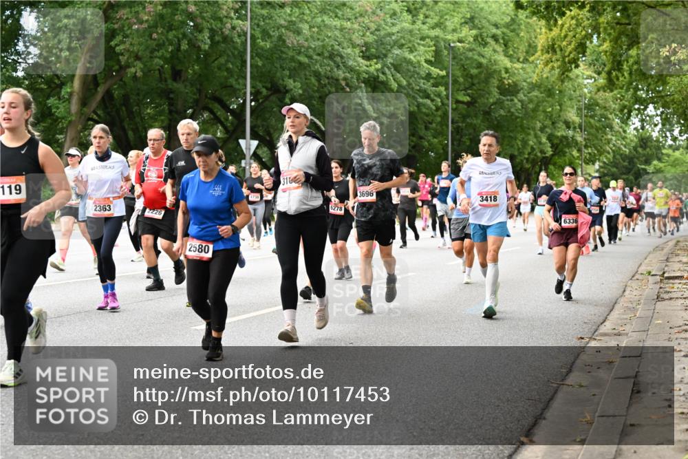 06.09.2026 - CURREX Alsterlauf Dr. Thomas Lammeyer http://msf.ph/oto/10117453 06.09.2026 09:15:17 Laufen 119, 2363, 2226, 2580, 4738, 6278, 3696, 3418, 6336 meine-sportfotos.de