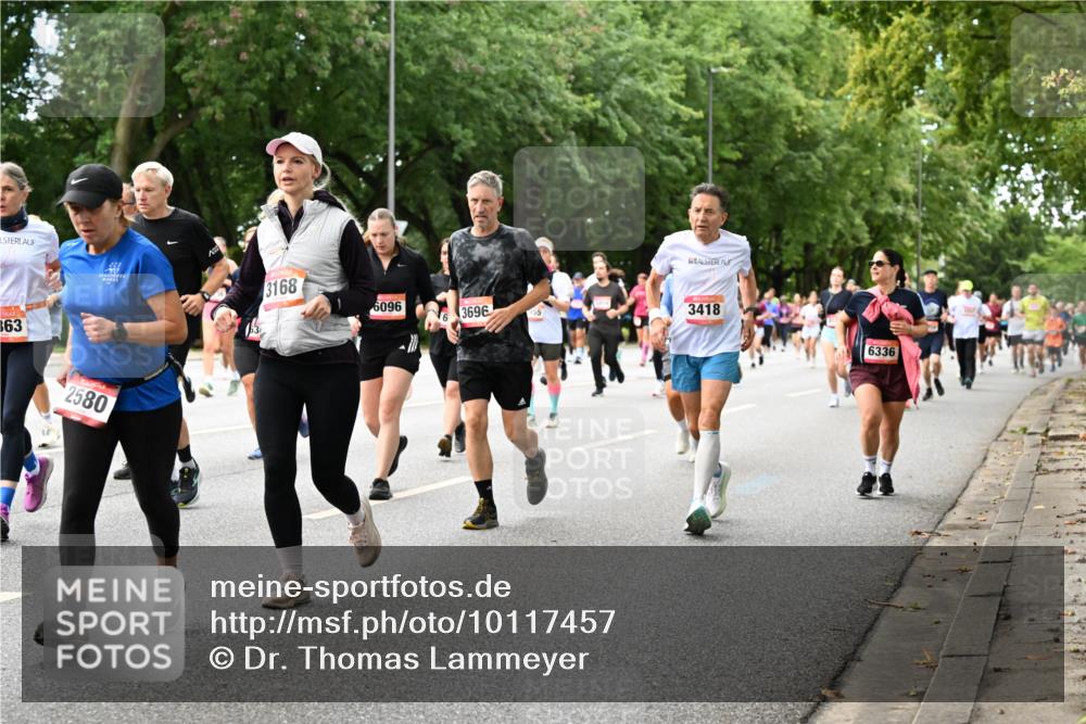 06.09.2026 - CURREX Alsterlauf Dr. Thomas Lammeyer http://msf.ph/oto/10117457 06.09.2026 09:15:18 Laufen 363, 2580, 3168, 6096, 3696, 3418, 6336 meine-sportfotos.de