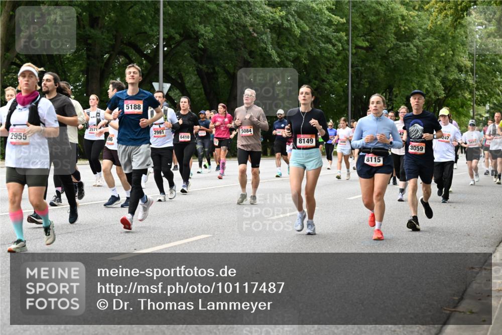 06.09.2026 - CURREX Alsterlauf Dr. Thomas Lammeyer http://msf.ph/oto/10117487 06.09.2026 09:15:23 Laufen 2955, 2571, 96, 5188, 2991, 5084, 383, 6333, 6410, 8149, 3400, 8115, 42, 3059, 247, 3477 meine-sportfotos.de