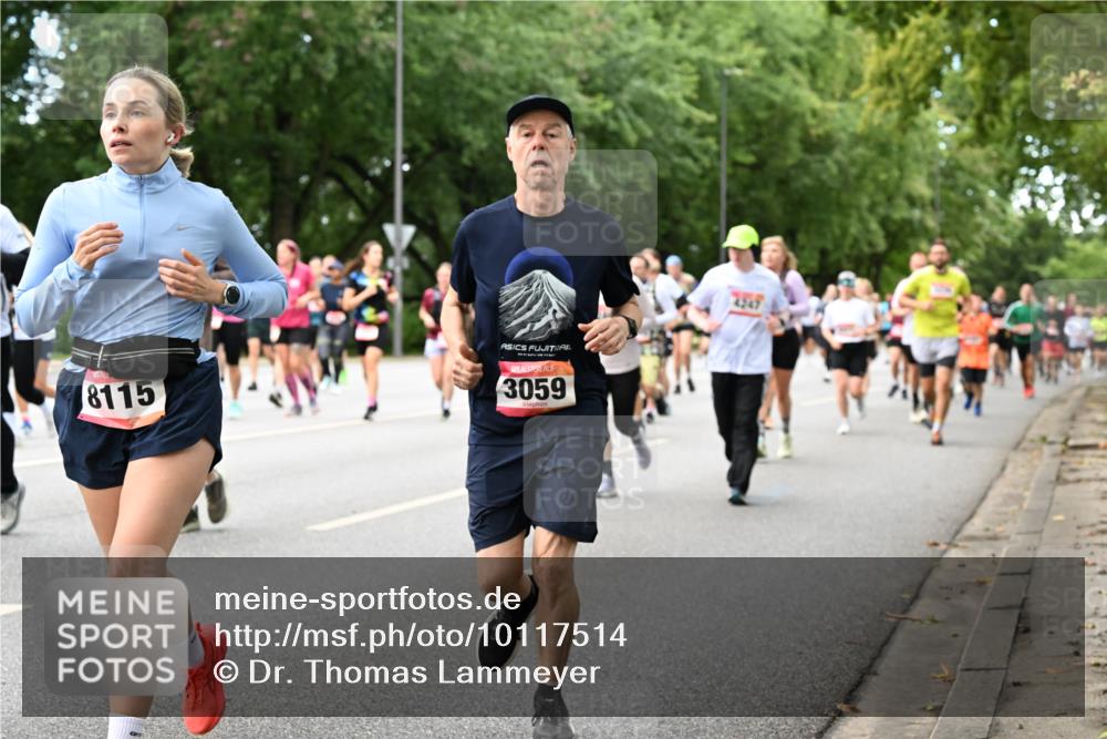 06.09.2026 - CURREX Alsterlauf Dr. Thomas Lammeyer http://msf.ph/oto/10117514 06.09.2026 09:15:26 Laufen 8115, 3059, 2849 meine-sportfotos.de