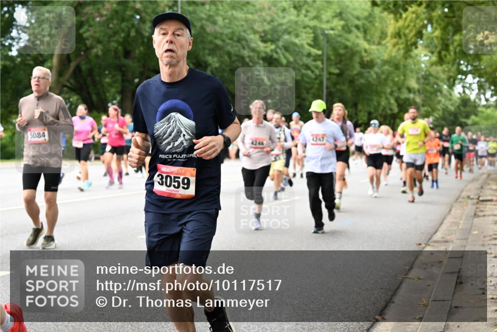 06.09.2026 - CURREX Alsterlauf Dr. Thomas Lammeyer http://msf.ph/oto/10117517 06.09.2026 09:15:26 Laufen 5084, 3059 meine-sportfotos.de