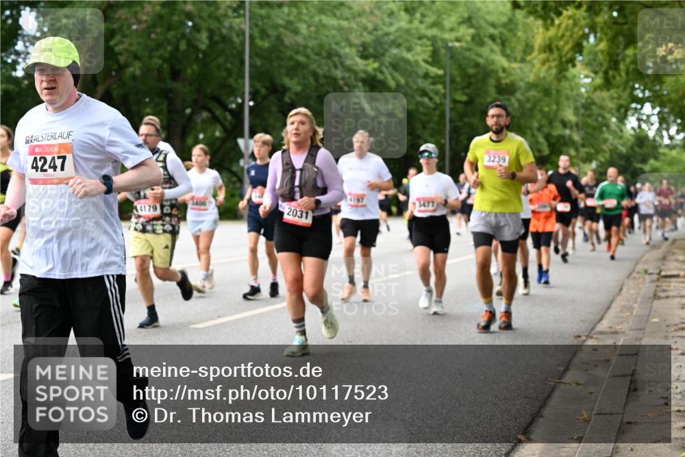 06.09.2026 - CURREX Alsterlauf Dr. Thomas Lammeyer http://msf.ph/oto/10117523 06.09.2026 09:15:29 Laufen 4247, 2031, 4179, 3477, 3239 meine-sportfotos.de