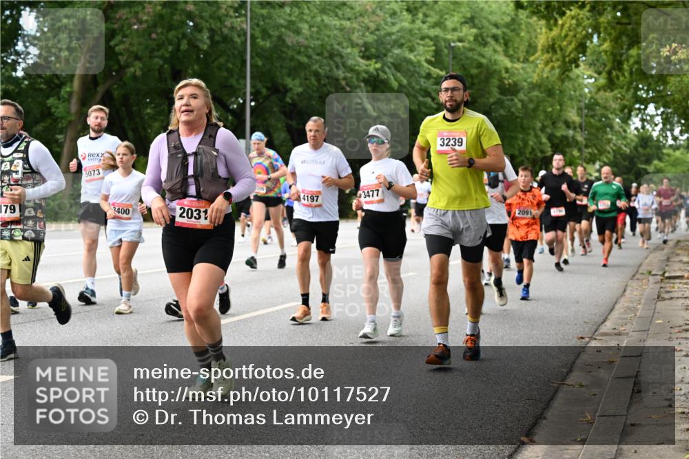06.09.2026 - CURREX Alsterlauf Dr. Thomas Lammeyer http://msf.ph/oto/10117527 06.09.2026 09:15:30 Laufen 79, 5073, 2400, 2031, 4197, 3477, 3239, 2091 meine-sportfotos.de