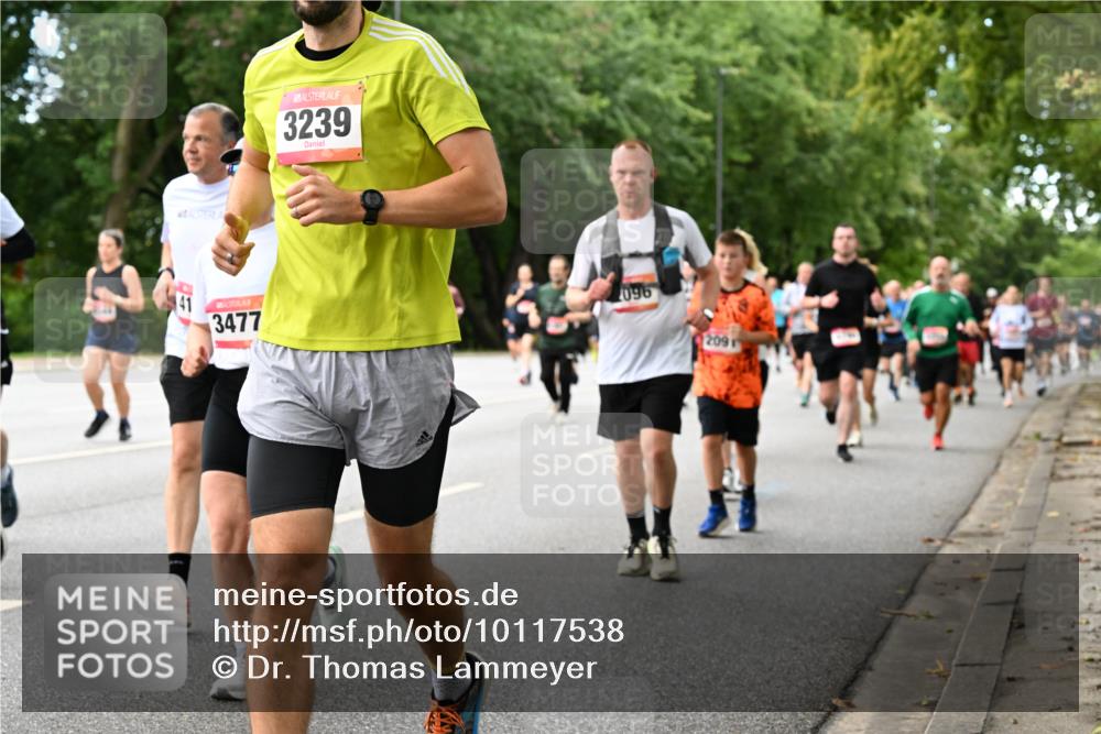 06.09.2026 - CURREX Alsterlauf Dr. Thomas Lammeyer http://msf.ph/oto/10117538 06.09.2026 09:15:31 Laufen 41, 3477, 3239, 209 meine-sportfotos.de