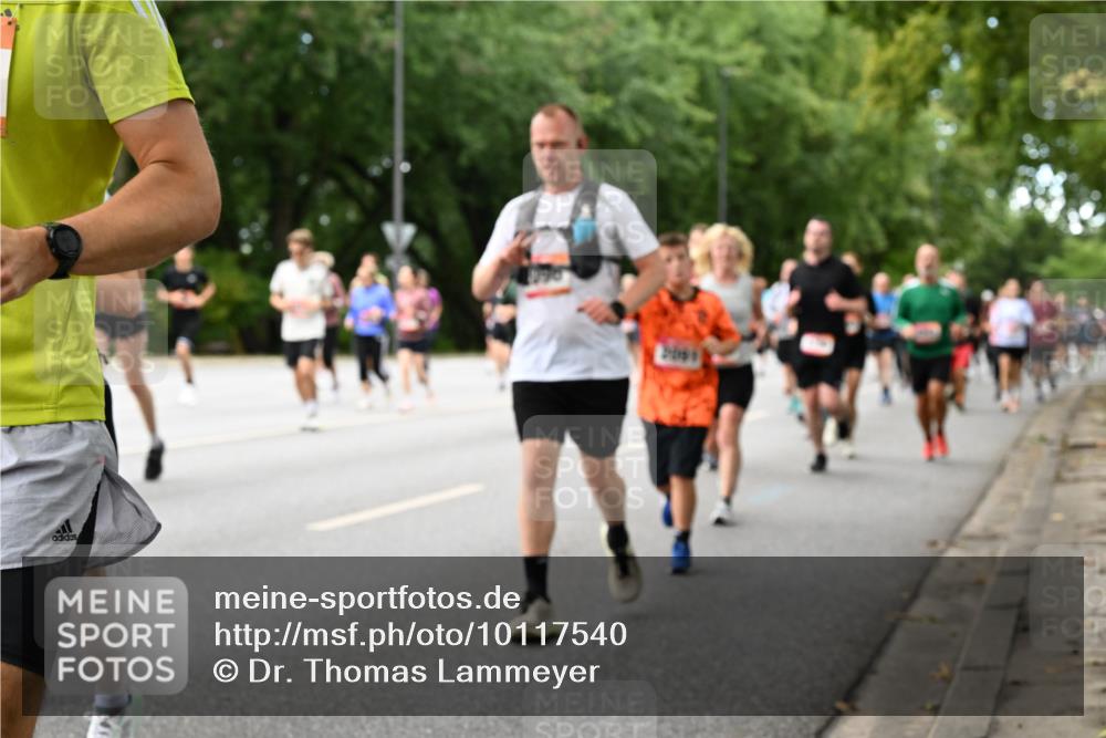 06.09.2026 - CURREX Alsterlauf Dr. Thomas Lammeyer http://msf.ph/oto/10117540 06.09.2026 09:15:32 Laufen  meine-sportfotos.de