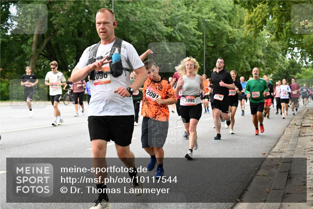 06.09.2026 - CURREX Alsterlauf Dr. Thomas Lammeyer http://msf.ph/oto/10117544 06.09.2026 09:15:33 Laufen 3520, 096, 307, 2091, 3995, 4790, 5030, 5252 meine-sportfotos.de