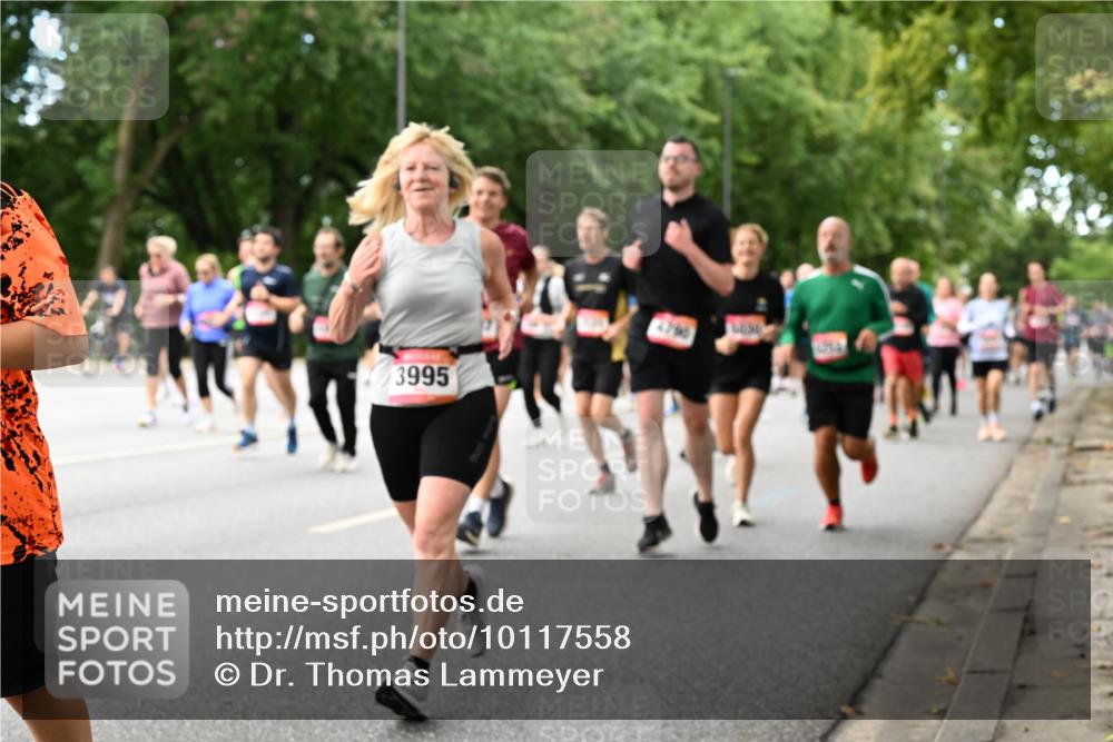 06.09.2026 - CURREX Alsterlauf Dr. Thomas Lammeyer http://msf.ph/oto/10117558 06.09.2026 09:15:34 Laufen 3995 meine-sportfotos.de