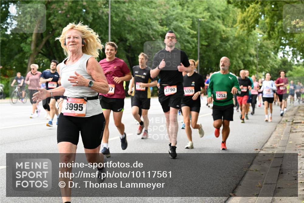 06.09.2026 - CURREX Alsterlauf Dr. Thomas Lammeyer http://msf.ph/oto/10117561 06.09.2026 09:15:35 Laufen 3995, 37, 4790, 5030, 5252 meine-sportfotos.de