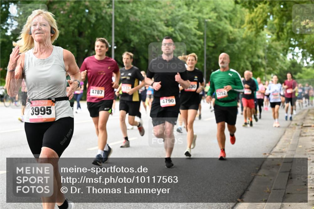 06.09.2026 - CURREX Alsterlauf Dr. Thomas Lammeyer http://msf.ph/oto/10117563 06.09.2026 09:15:35 Laufen 3995, 4787, 252, 4790 meine-sportfotos.de