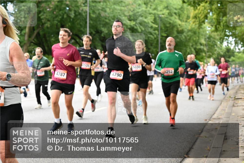 06.09.2026 - CURREX Alsterlauf Dr. Thomas Lammeyer http://msf.ph/oto/10117565 06.09.2026 09:15:35 Laufen 4787, 4790, 5030, 252 meine-sportfotos.de