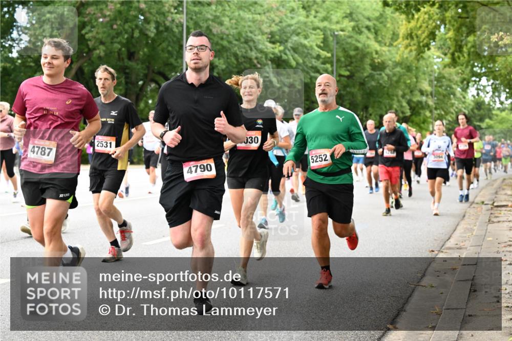 06.09.2026 - CURREX Alsterlauf Dr. Thomas Lammeyer http://msf.ph/oto/10117571 06.09.2026 09:15:36 Laufen 42, 195, 2018, 4787, 2531, 4790, 30, 5252, 3094 meine-sportfotos.de