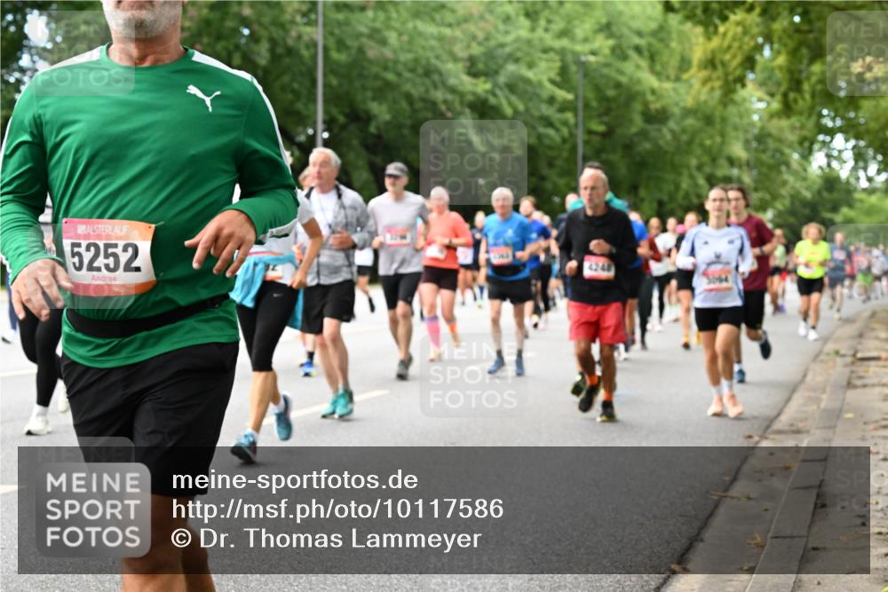06.09.2026 - CURREX Alsterlauf Dr. Thomas Lammeyer http://msf.ph/oto/10117586 06.09.2026 09:15:37 Laufen 5252 meine-sportfotos.de