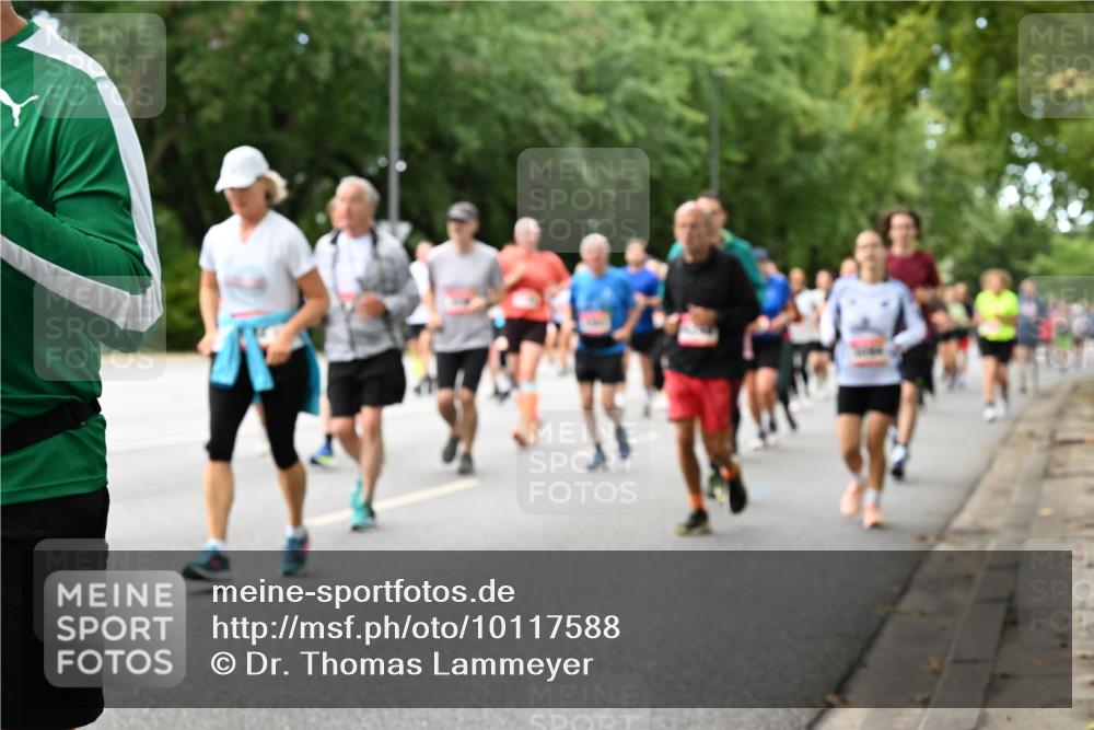 06.09.2026 - CURREX Alsterlauf Dr. Thomas Lammeyer http://msf.ph/oto/10117588 06.09.2026 09:15:38 Laufen  meine-sportfotos.de