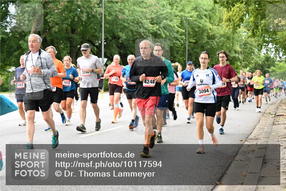 06.09.2026 - CURREX Alsterlauf Dr. Thomas Lammeyer http://msf.ph/oto/10117594 06.09.2026 09:15:39 Laufen 6103, 8, 3932, 3296, 2129, 4248, 289, 3094, 29, 4906 meine-sportfotos.de