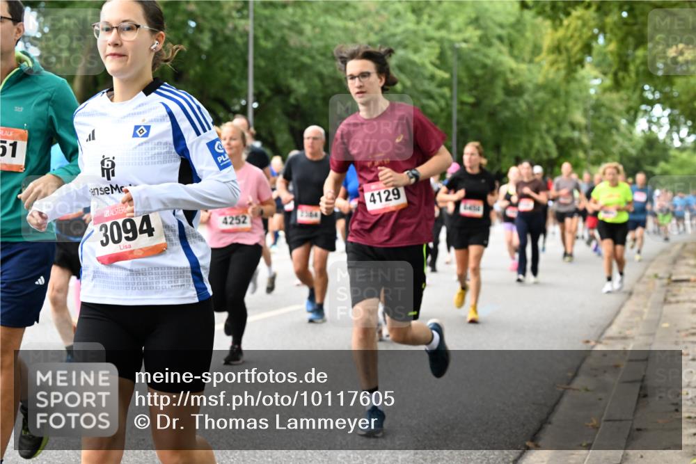 06.09.2026 - CURREX Alsterlauf Dr. Thomas Lammeyer http://msf.ph/oto/10117605 06.09.2026 09:15:40 Laufen 51, 129, 400, 3094, 4252, 4129, 6454 meine-sportfotos.de