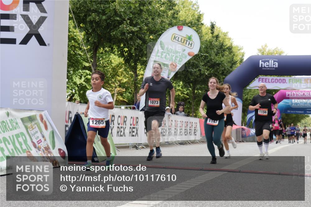 06.09.2026 - CURREX Alsterlauf Yannick Fuchs http://msf.ph/oto/10117610 06.09.2026 12:01:30 Ziel 1073, 1147, 1155, 1156, 1243, 1265 meine-sportfotos.de