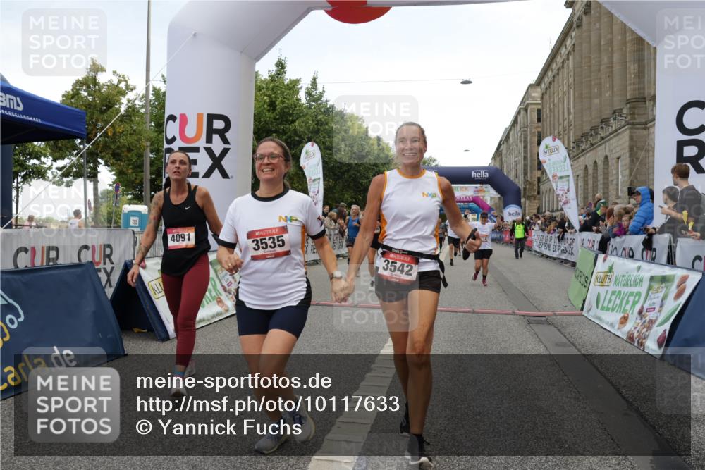 06.09.2026 - CURREX Alsterlauf Yannick Fuchs http://msf.ph/oto/10117633 06.09.2026 09:59:28 Ziel 2077, 2772, 3129, 3535, 3542, 3600, 3657, 3695, 3969, 4091, 4139, 4158, 4478, 5636, 5712, 5948, 6059, 6312, 6443, 6447 meine-sportfotos.de