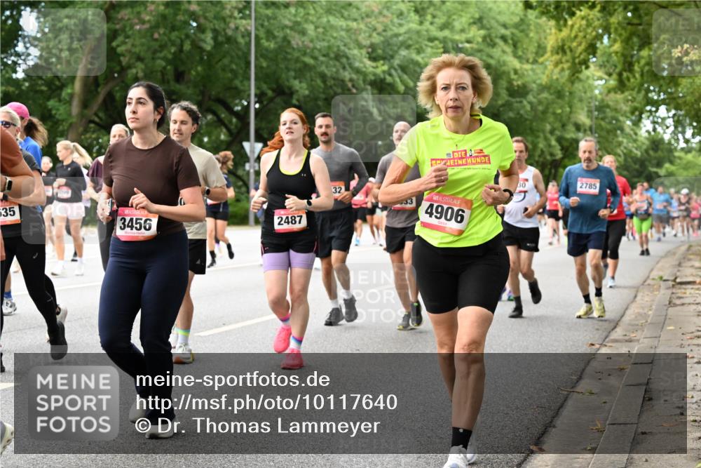 06.09.2026 - CURREX Alsterlauf Dr. Thomas Lammeyer http://msf.ph/oto/10117640 06.09.2026 09:15:46 Laufen 535, 3456, 2487, 32, 4906, 30, 2785 meine-sportfotos.de