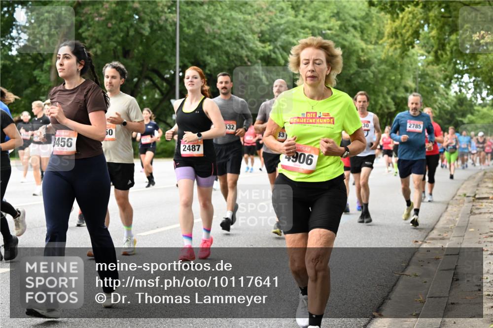 06.09.2026 - CURREX Alsterlauf Dr. Thomas Lammeyer http://msf.ph/oto/10117641 06.09.2026 09:15:46 Laufen 456, 50, 2487, 532, 33, 4906, 2785, 30 meine-sportfotos.de